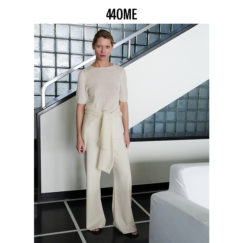 440ME女士修身镂空针织上衣