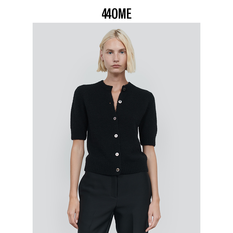 440ME羊驼毛混纺圆领中袖毛衣