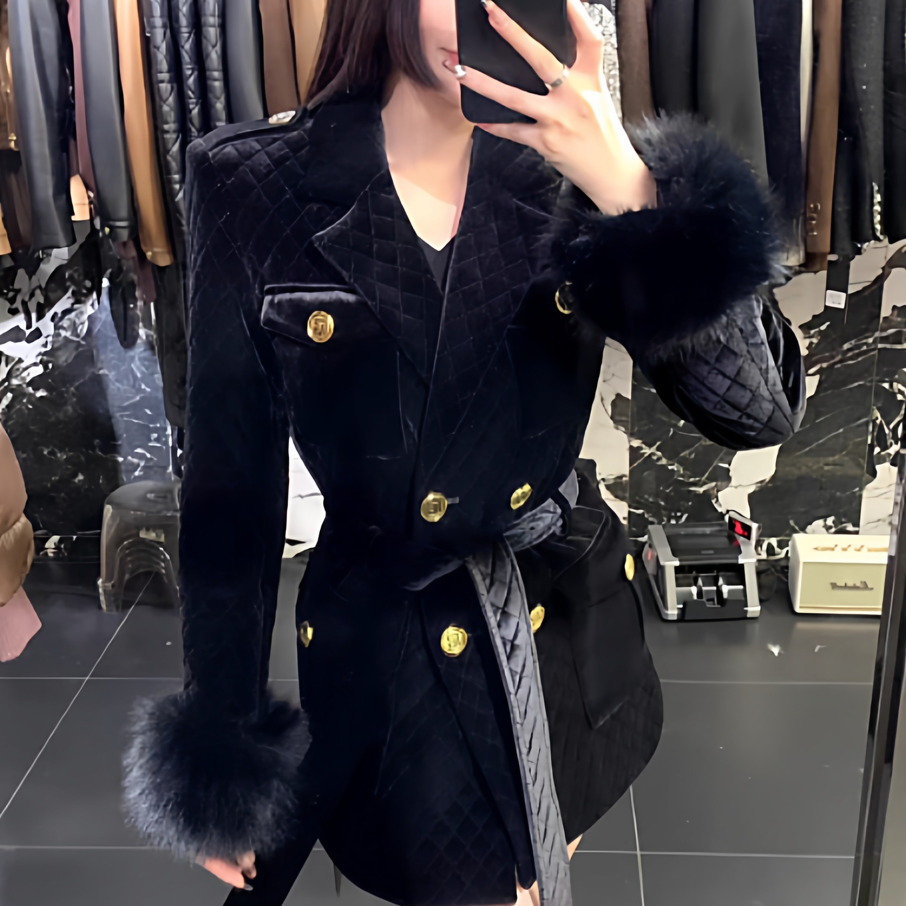 秋冬季韩版金丝绒加厚中长款上衣女遮屁股洋气外套女高级感保暖款