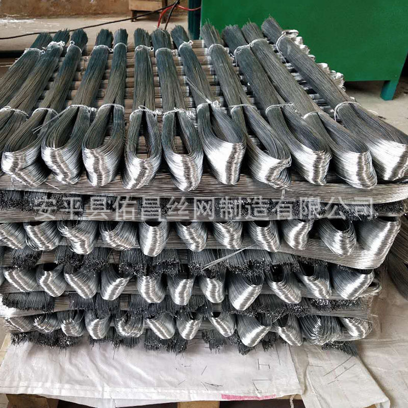 厂家生产U型捆扎丝建筑工地短细切断丝镀锌丝黑铁丝镀锌铁丝