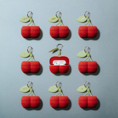 CASETiFY可定制樱桃耳机收纳袋