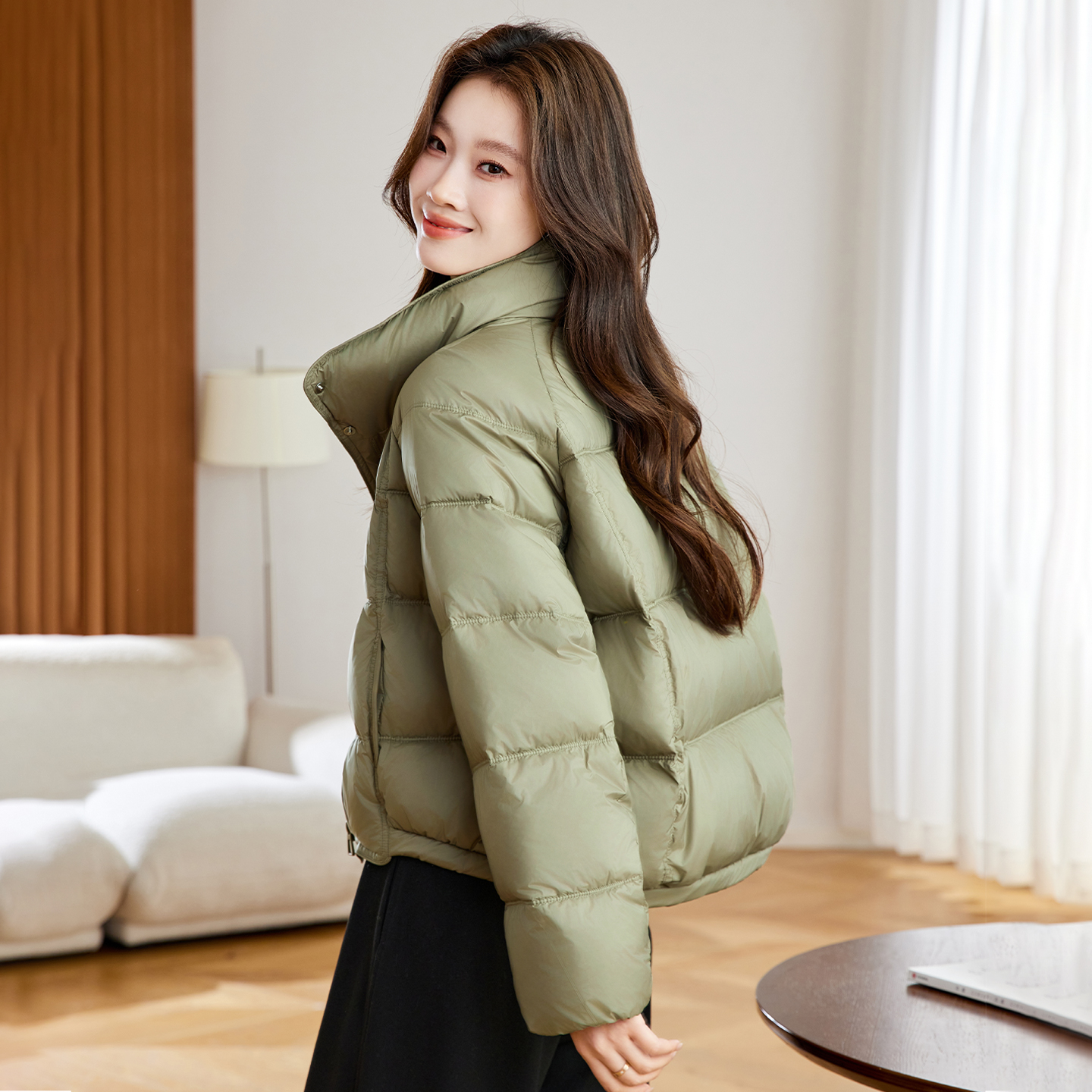 短款龟背感羽绒服白鸭绒保暖外套