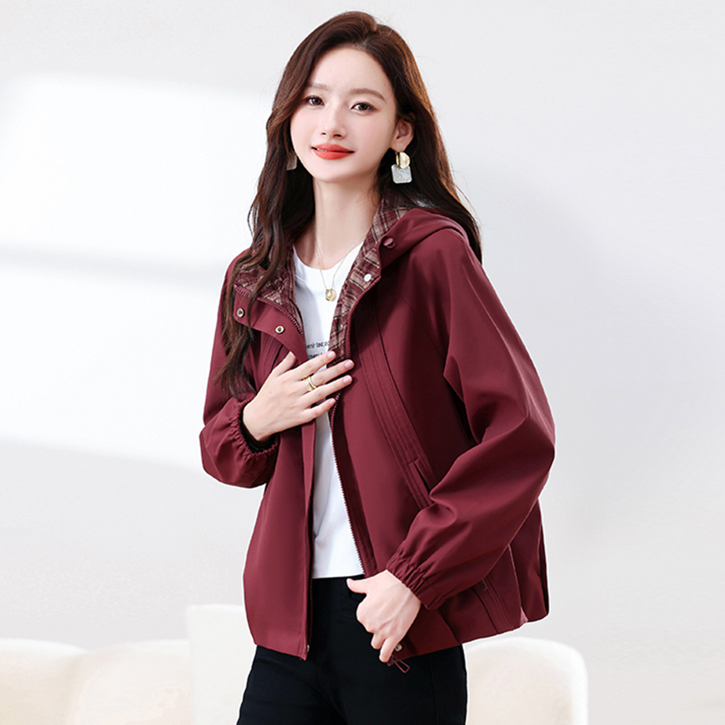 漂亮早秋外套时尚连帽短外套大码