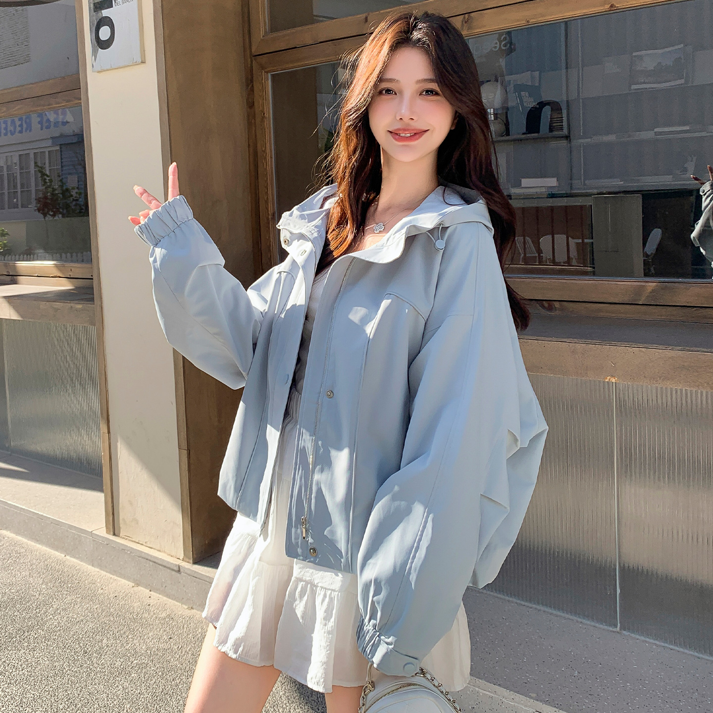 蓝色早秋外套休闲秋夹克减龄上衣