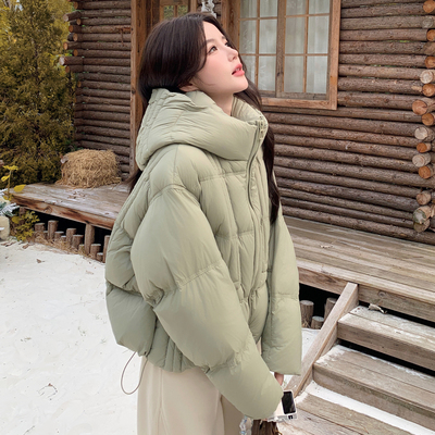 泡芙绿色连帽短款羽绒服加厚外套