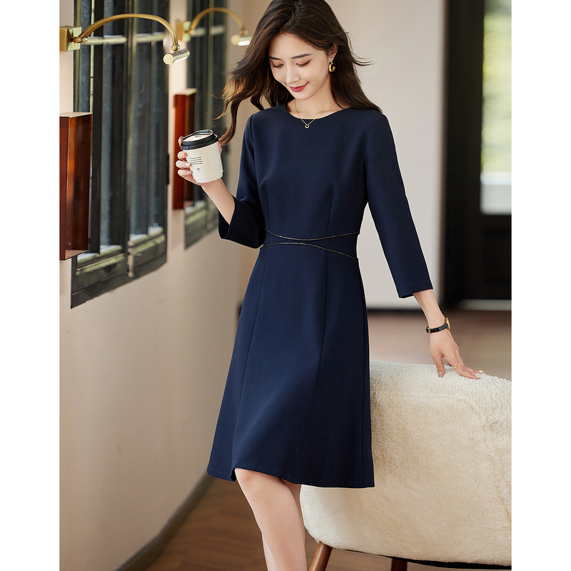德玛纳圆领连衣裙女2025春季新款优雅姐姐通勤九分袖遮肉鱼尾裙