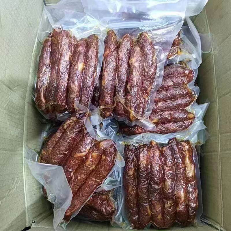 川味麻辣香肠腊肠干货特产风干非烟熏腊肉香辣烤肠腊味一整箱批发