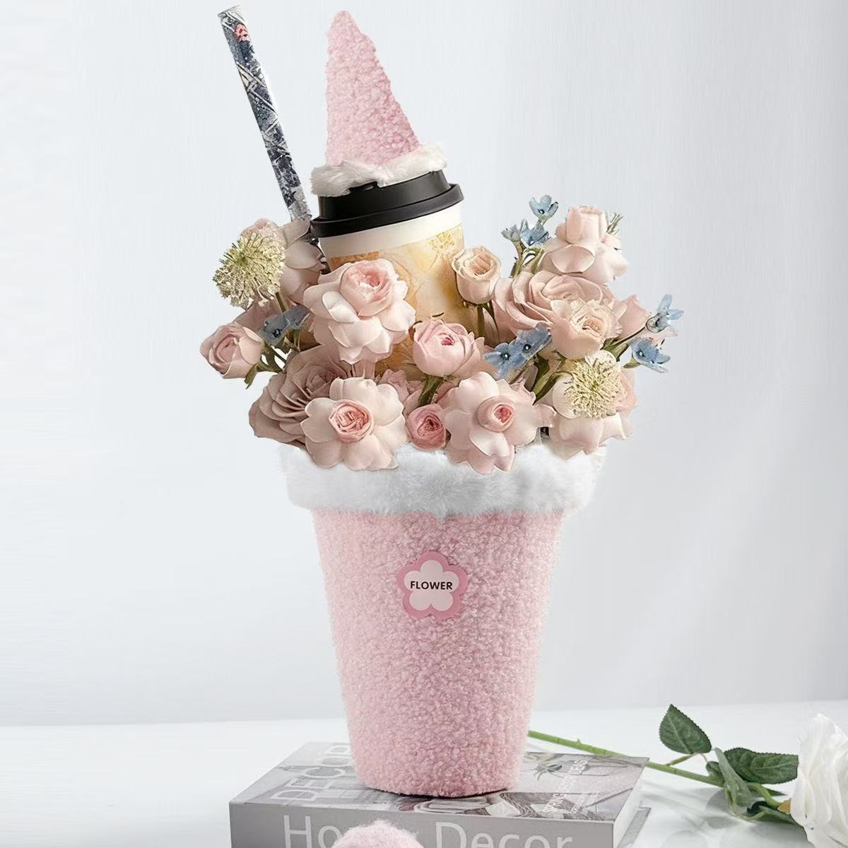 圣诞毛绒花束桶奶茶冰淇淋桶鲜花抱抱桶板栗奶茶杯包花神器草莓桶