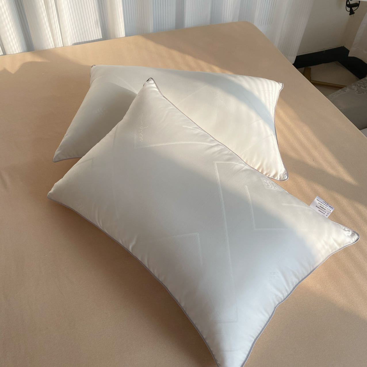 蚕丝枕升级150g柞蚕丝小蜜蜂中偏低型蚕丝特软枕头枕芯