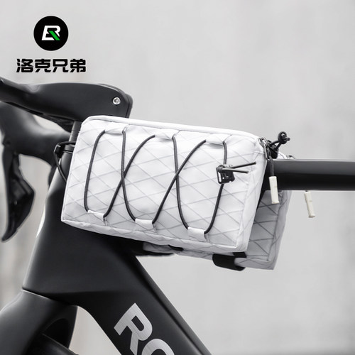 洛克兄弟创新抽绳式悬空马鞍包