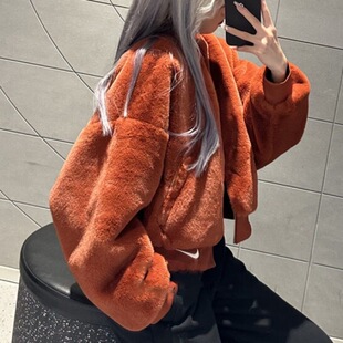 耐克女人造皮毛双面穿保暖时尚毛绒外套宽松休闲加绒