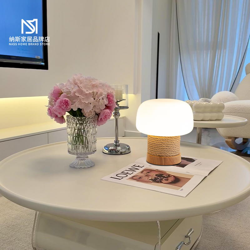 日式奶油风蘑菇实木台灯