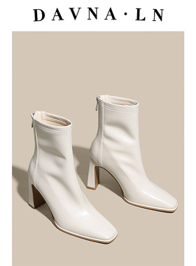 DAVNA`LN高跟短靴女2025秋冬新款白色真皮方头中筒靴FD63054699