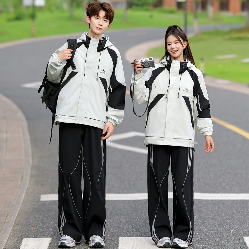 初中高中学生校服秋季冲锋衣外套韩版学院风校园运动会班服三件套