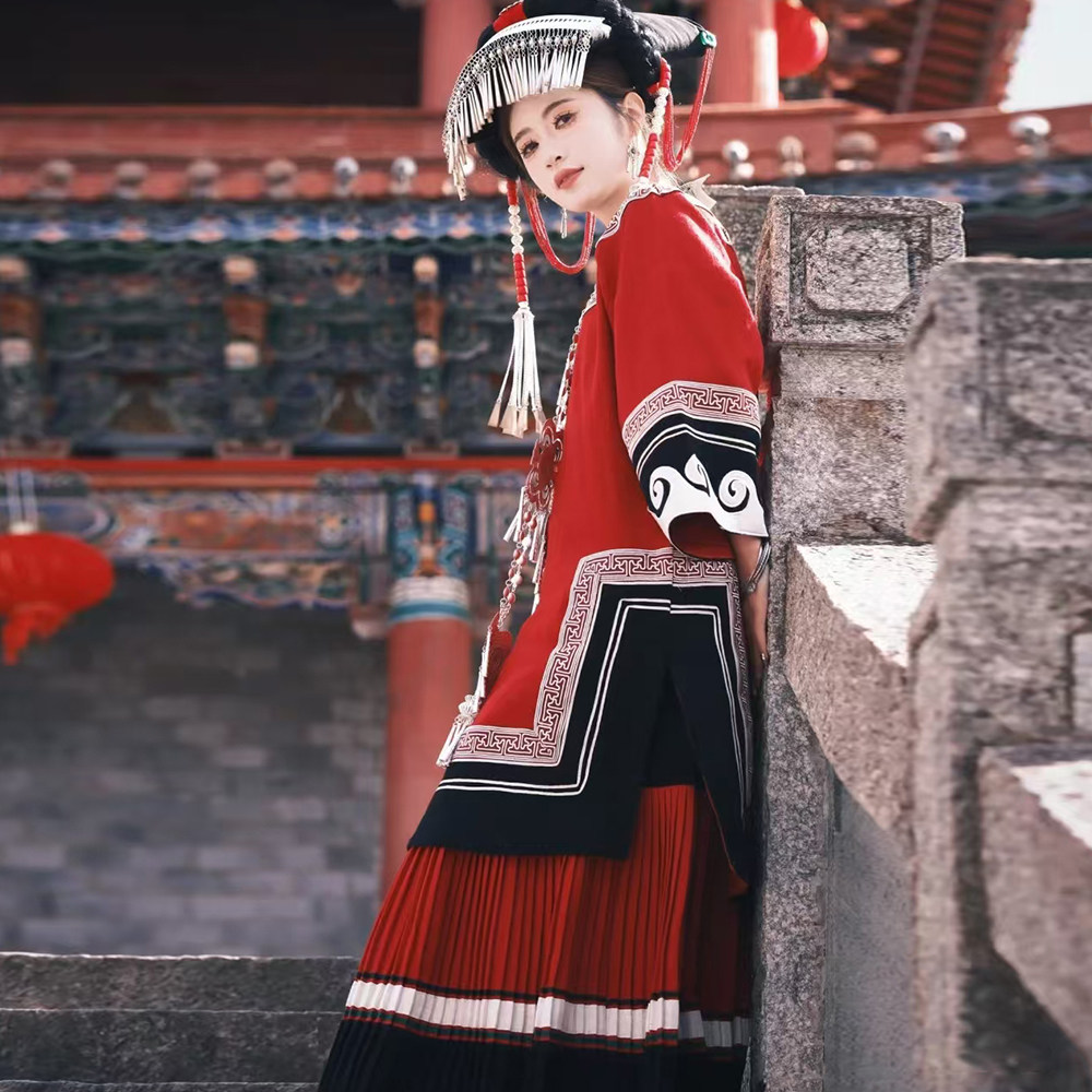 新款棉麻绣花彝族服装女套装少数民族特色彝族女中式国风日常女装