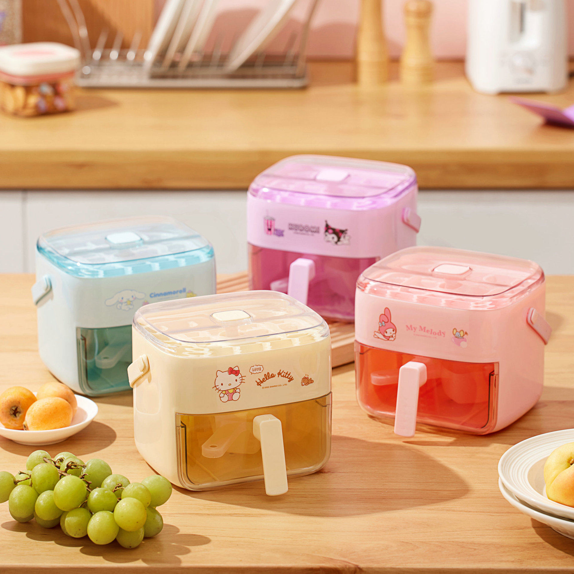 三丽鸥正版冰格桶高颜值家用模具制冰神器大容量制冰盒按压式冰桶,厨房/烹饪用具,冰格/制冰袋,淘宝优惠券,粉丝福利购,淘宝优惠卷