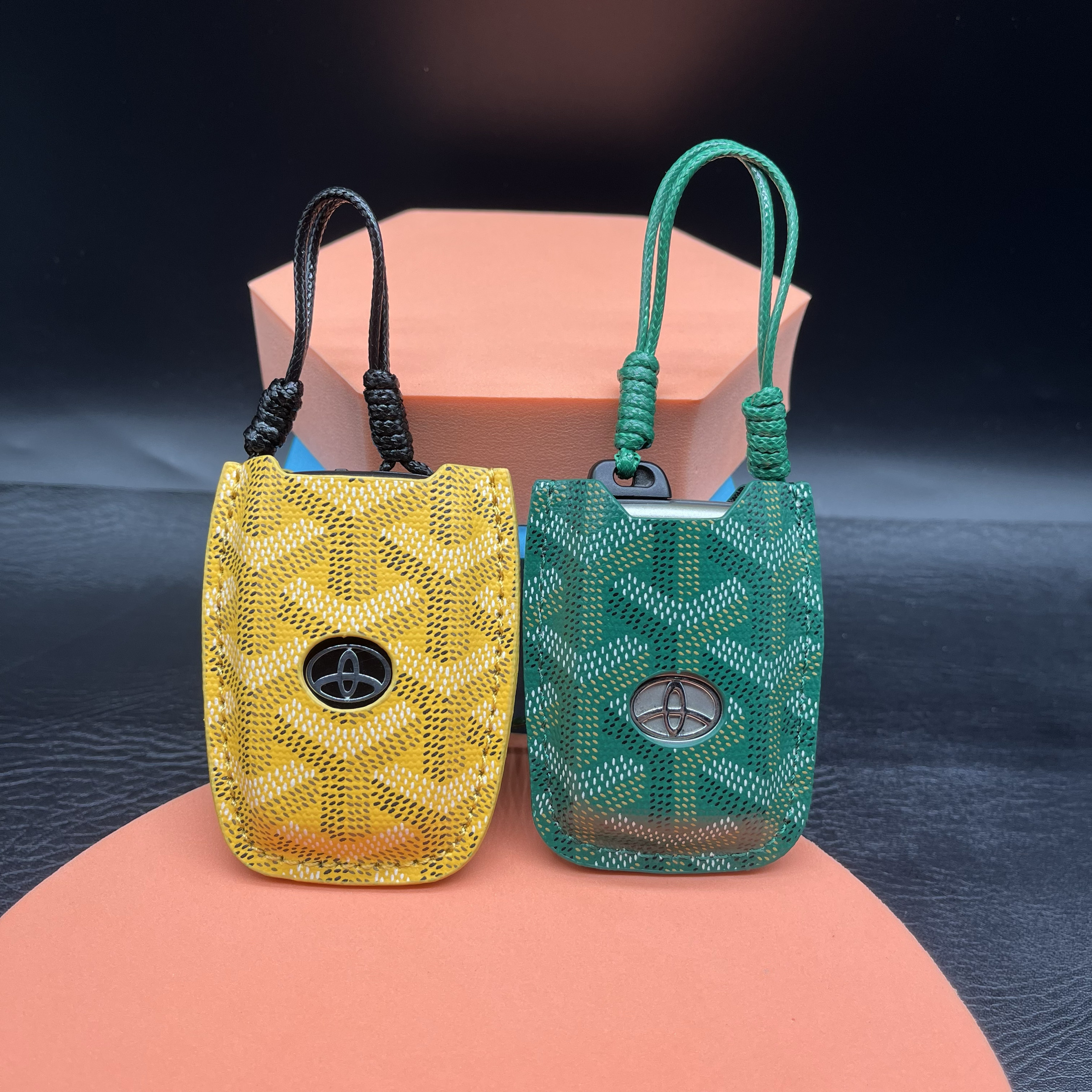 适用丰田塞纳钥匙套专用24款格瑞维亚埃尔法威尔法车赛那壳包扣