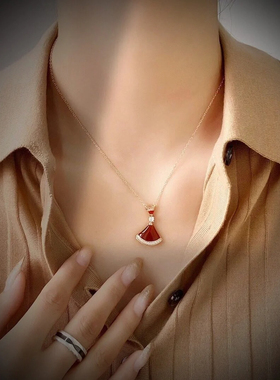 小裙子扇子天然红色新年节日项链