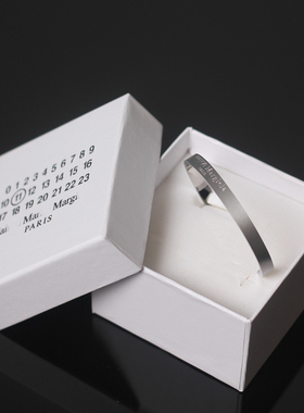 原创设计情侣钛钢磨砂牛货手镯