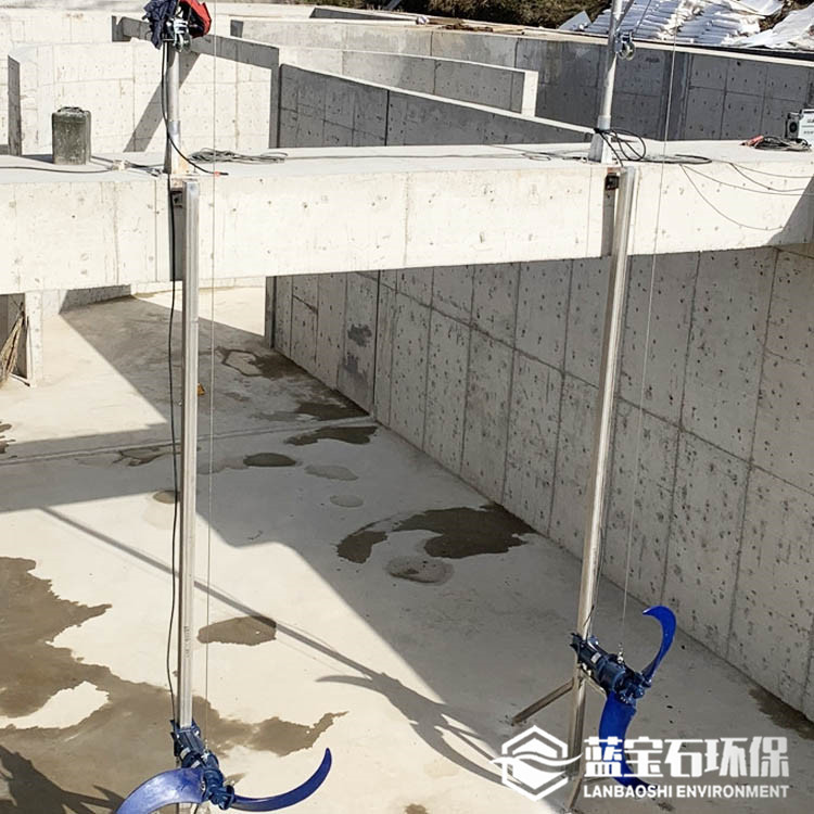 QJB多功能螺旋式潜水推进器 慢速潜水搅拌推流机 低速水下搅拌机