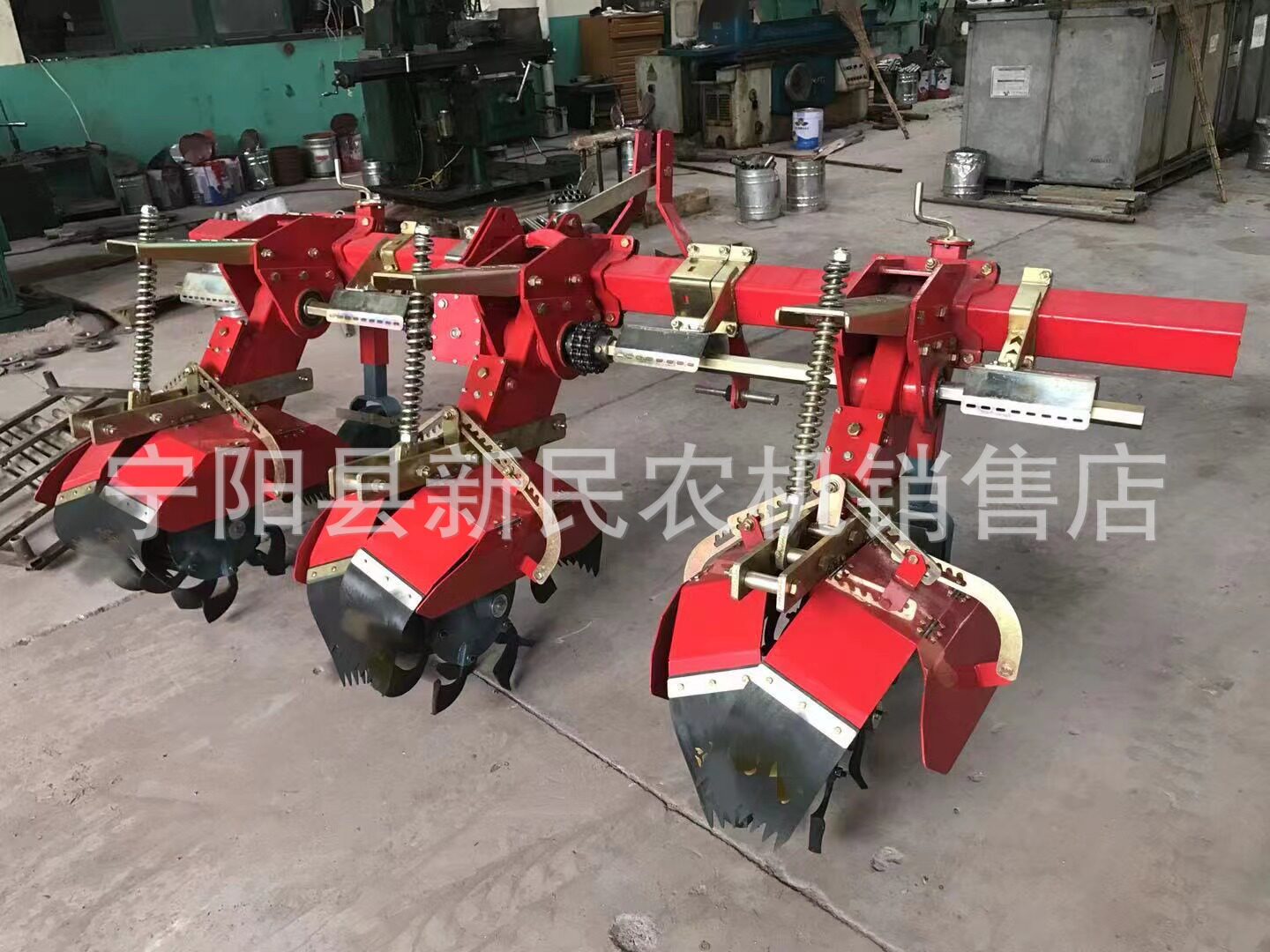 广东湛江地区用甘蔗地培土机培土上土机土豆红薯地用开沟上土机