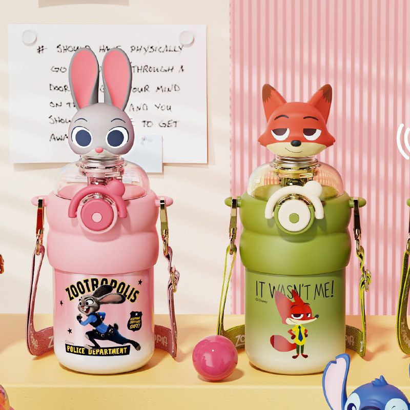 疯狂动物城草莓熊摇头立体公仔保温杯550mL卡通316不锈钢吸管水杯