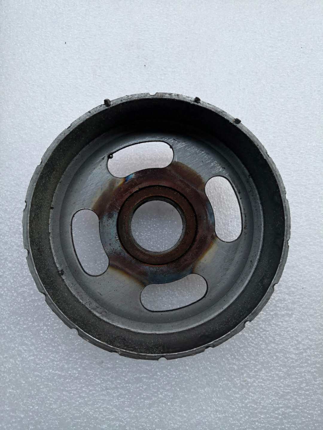 人力2426脚蹬三轮车熟铁刹车鼓人力脚蹬三轮车刹车皮刹车片