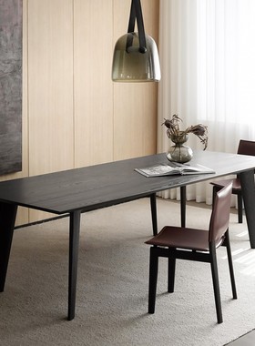侘寂风实木餐桌黑色长条桌家用小户型简约办公桌设计师实木会议桌