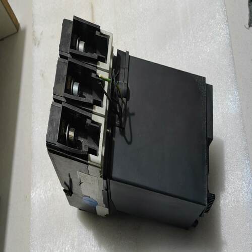 西门子开关电动操作机构，3∨L9300一3MRQ00，拆机，