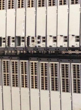 华为 S5700-28C-EI 24口千兆电， 4口千兆光