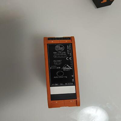 易福门模块AC2250，公司库存备件，无包装，功能完好，实物