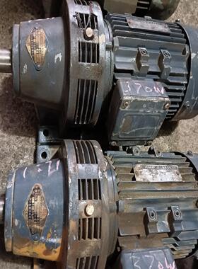 摆线针轮，型号370W,速比1:71 两台，370W,速比1