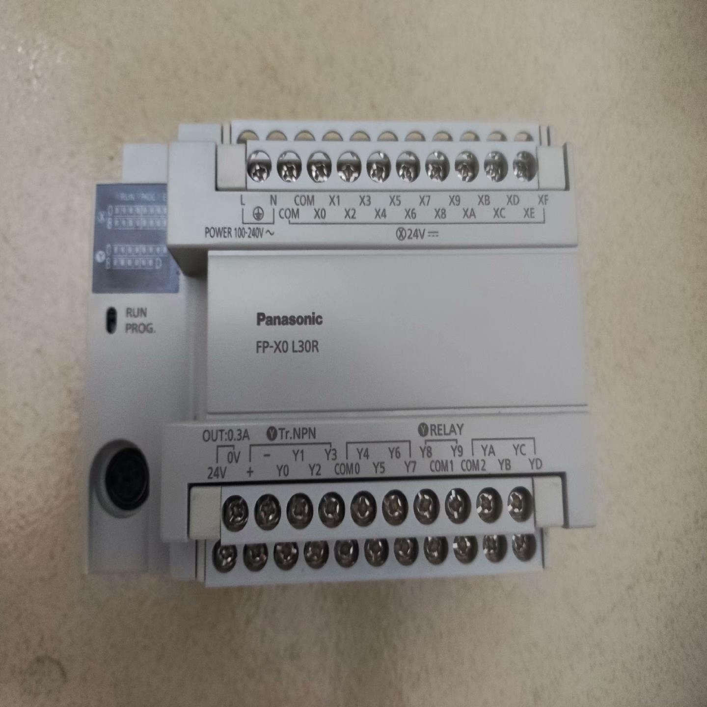 Panasonic/松下PLC，FP-XO L30R,实图拍