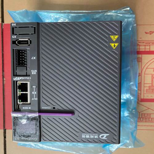 清能德创驱动器CD7S-015A-SA0-E00-A00全新