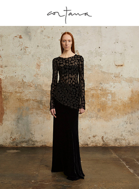 Cortana Roisin,2024天鹅绒长裙高级感黑色