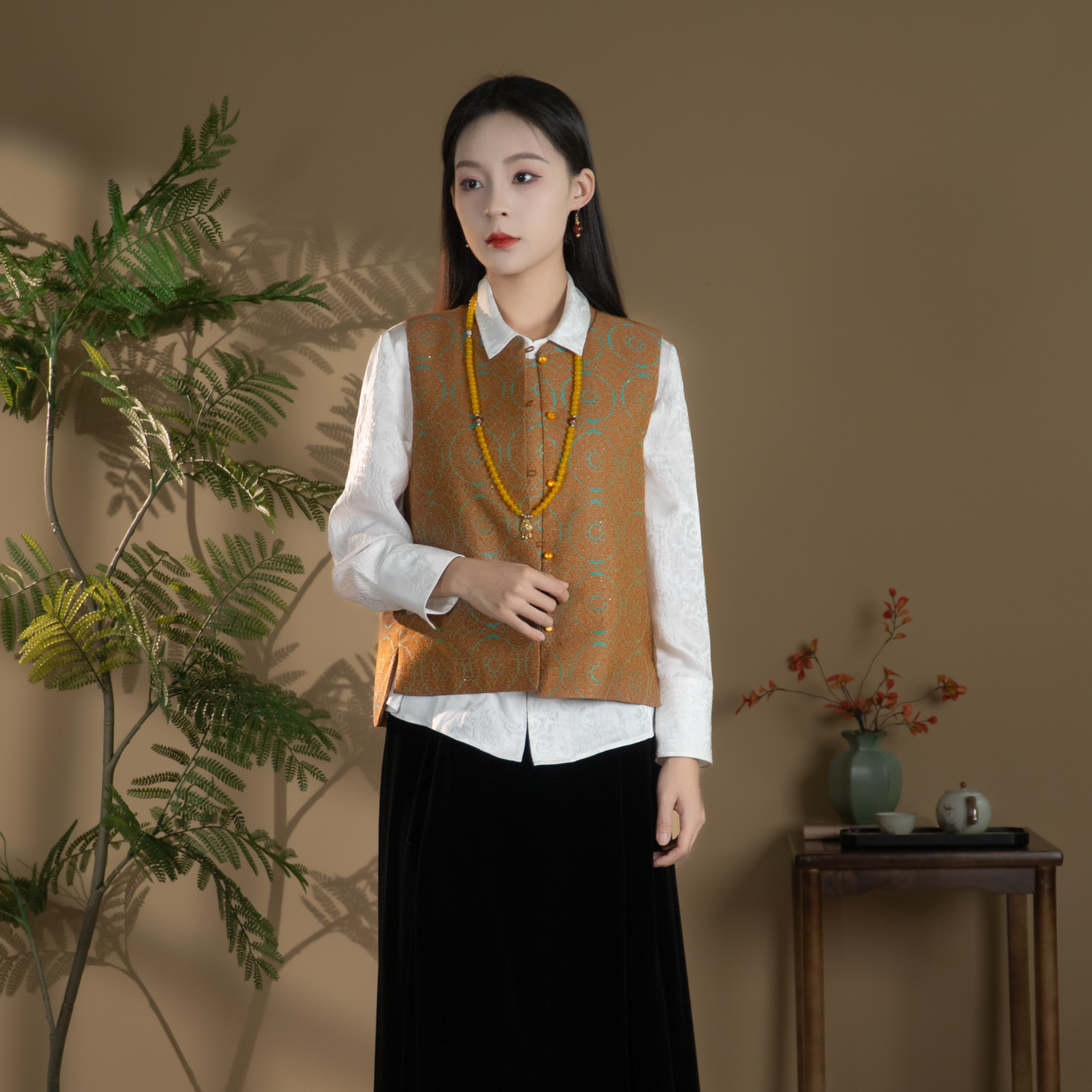 敦煌·金沙碧环-新中式桑蚕丝丝毛白鹅绒（螺钿）马甲BX2099