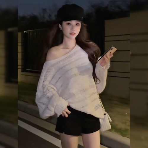 设计感重工亮片杏色毛衣女
