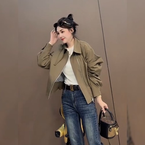 欧洲站欧货卡其绿冲锋衣女