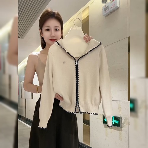 韩系撞色连帽毛衣外套女