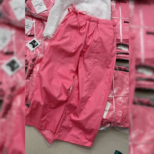 简约时尚百搭粉色八分裤女
