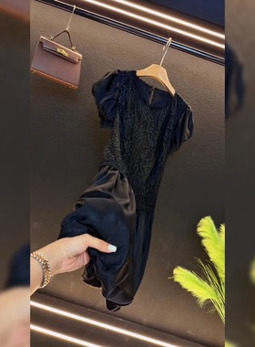 设计感炸街蕾丝黑色连衣裙