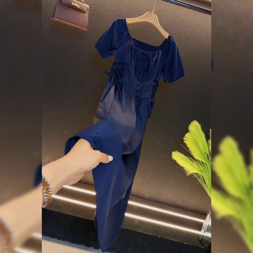 设计感炸街系带短袖连衣裙