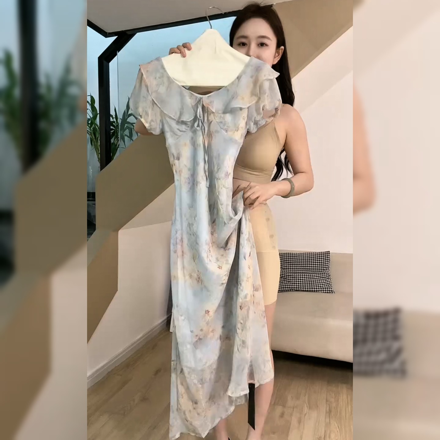 法式系带短袖蓝色连衣裙女别致高级感超好看显瘦洋气垂感碎花裙