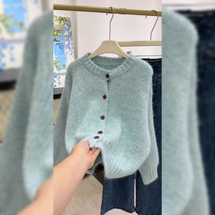 简约时尚圆领毛衣外套女秋冬新款小个子洋气减龄百搭软糯针织开衫