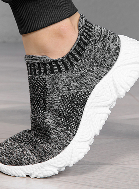 迈科乔2025新款超轻超软踩屎感爆米花底套脚弹力网面袜子运动休闲