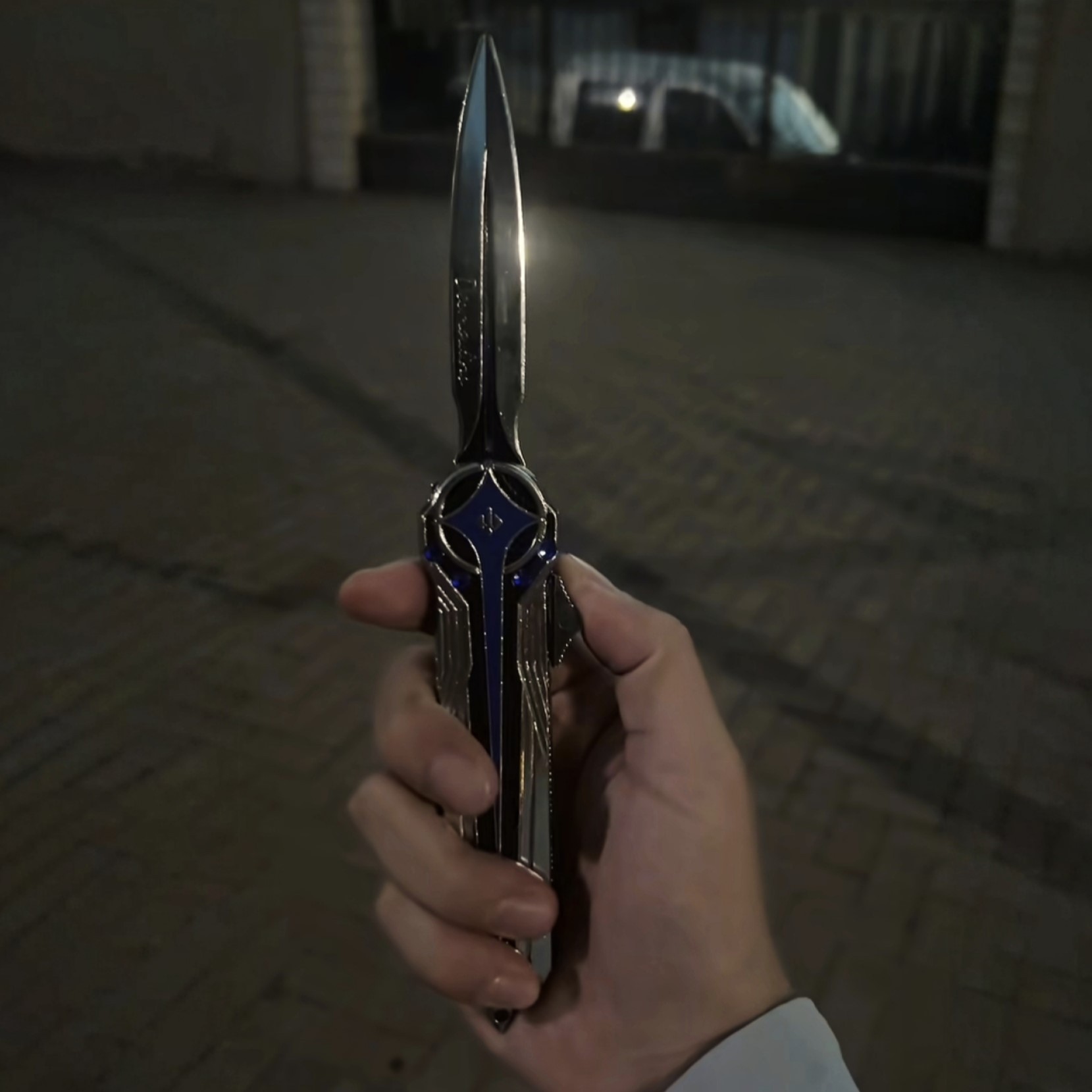 北极星刀模型合金属小刀玩具可伸缩三角洲行动游戏弹簧刀道具现货