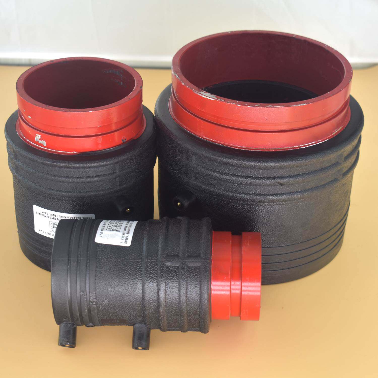 钢丝网骨架塑料复合管电熔沟槽接头钢塑转换接头电熔配件150100