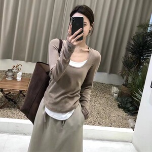 撞色假两件长袖T恤女2023秋冬新款套头U领设计感修身显瘦打底上衣