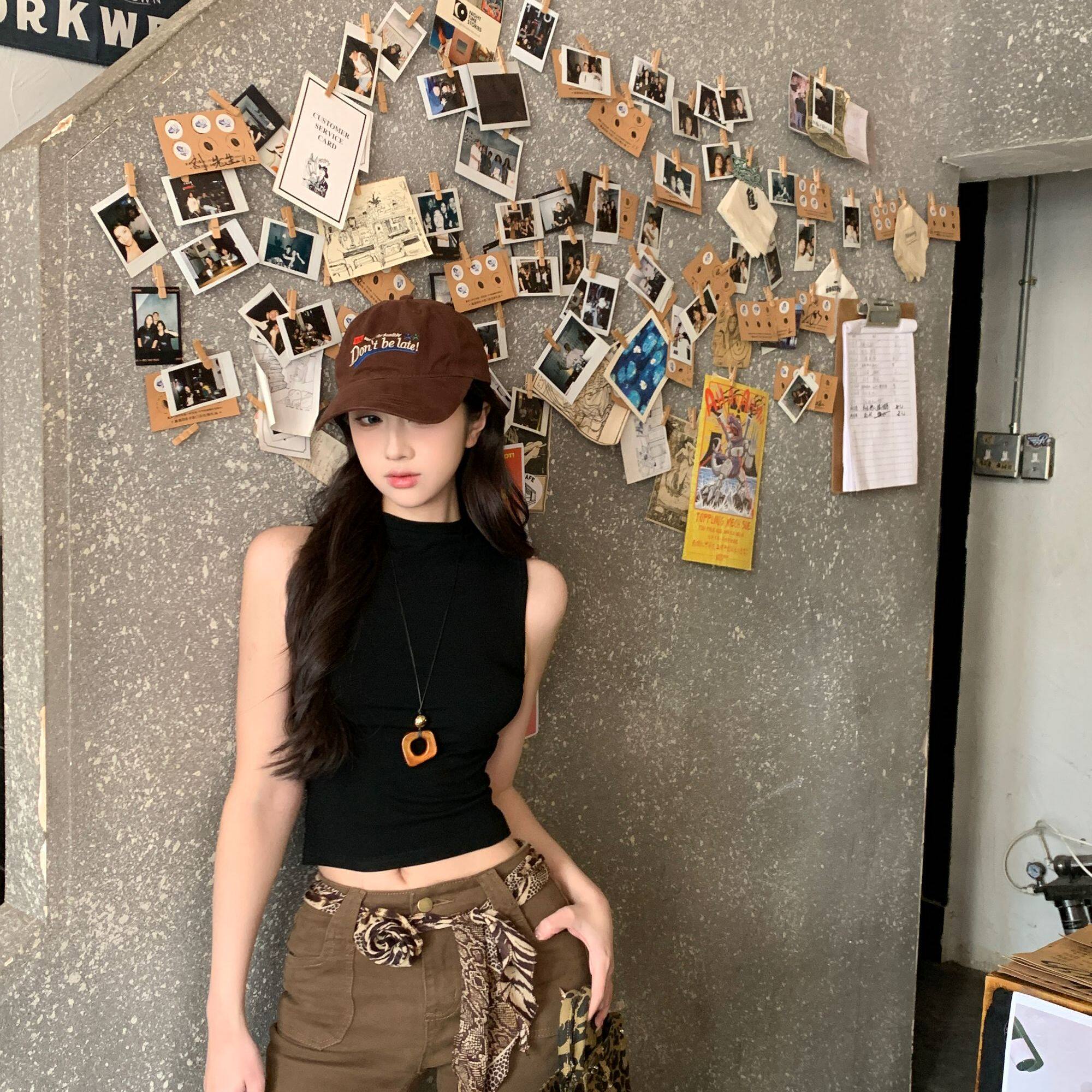 甜酷黑色坎肩半高领无袖短款上衣女夏别致小背心辣妹紧身内搭T恤