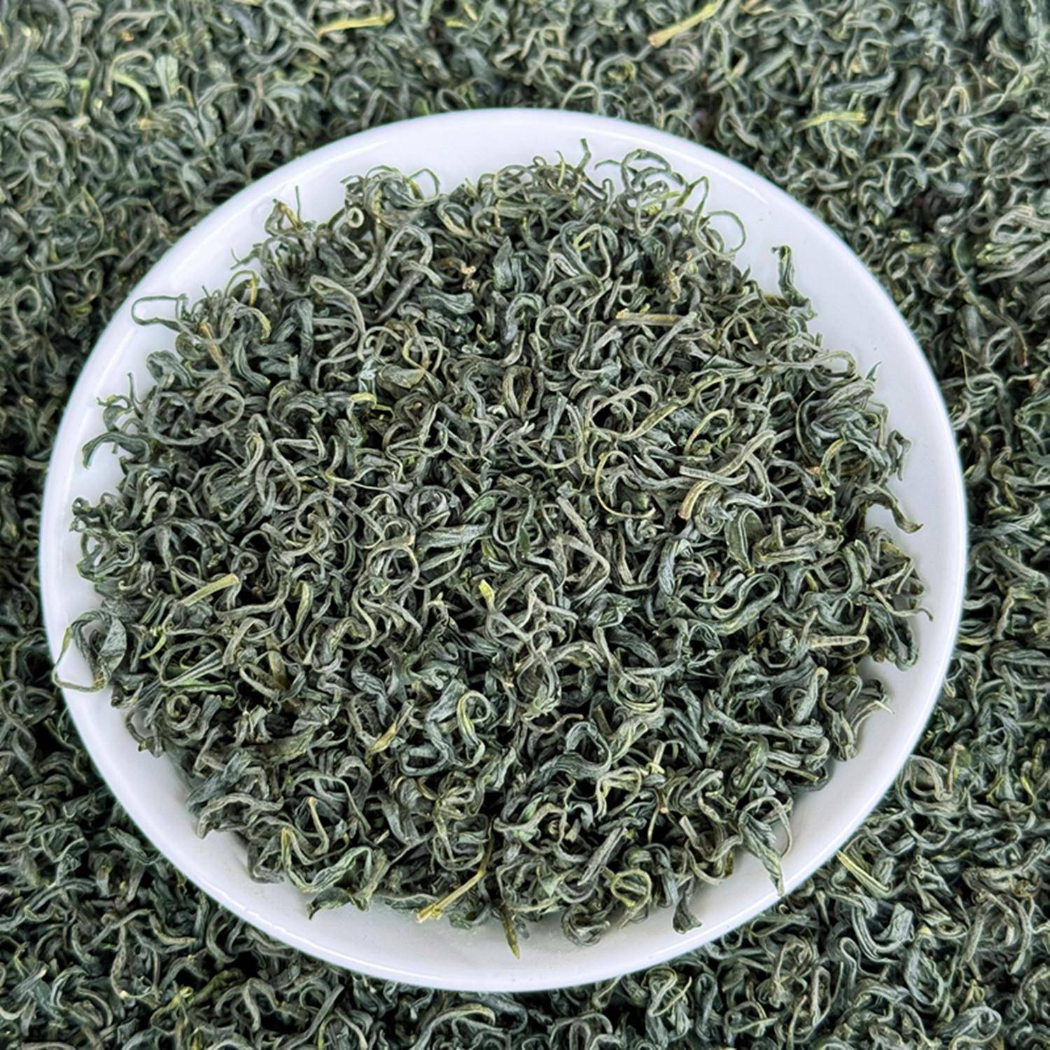 .王大鹏 2025松阳香茶龙井43炒青工艺雨前茶板栗香250克罐装